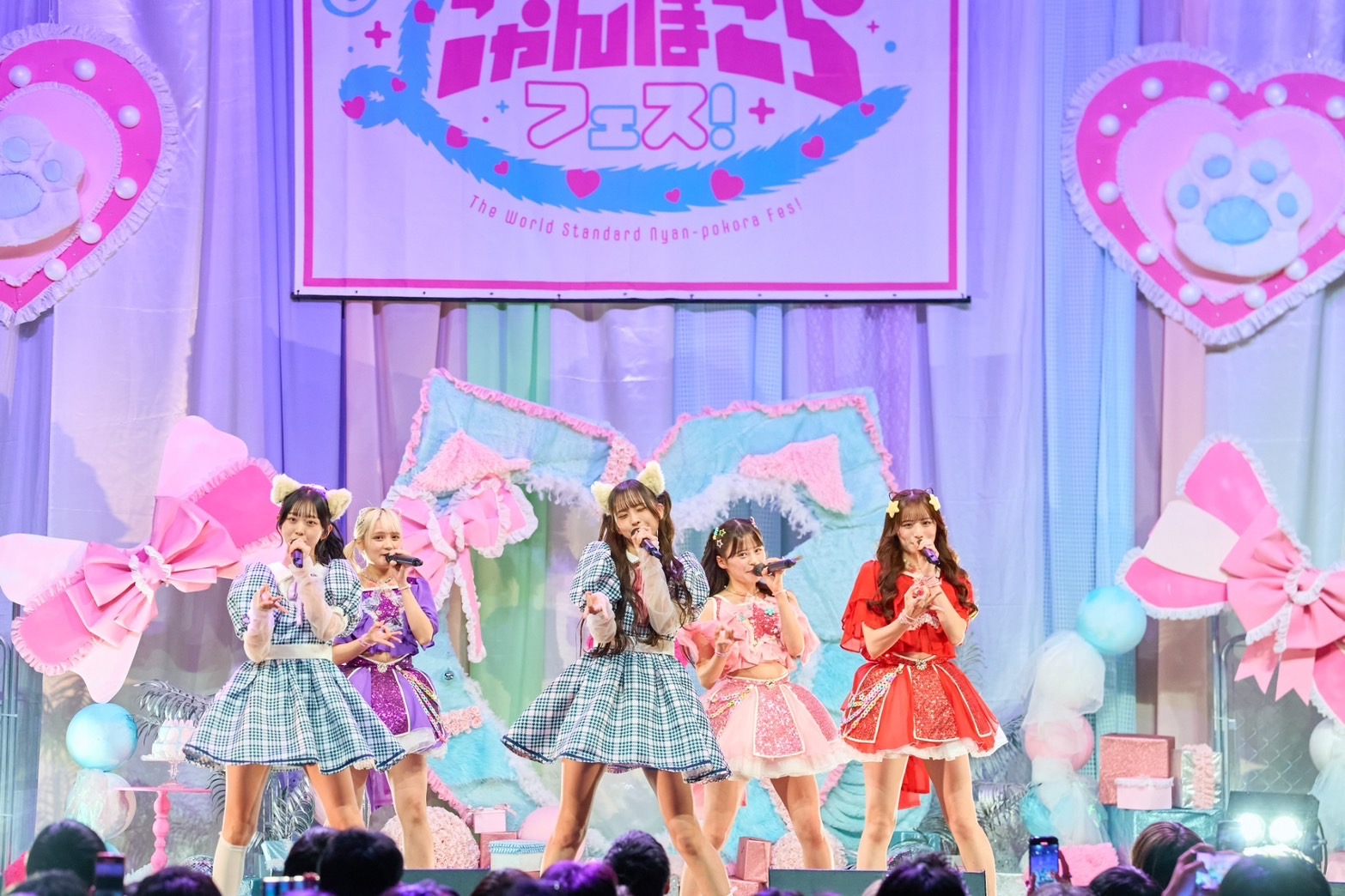 わーすた、新体制初の主催フェスに総勢43組のアイドルが出演！全力の